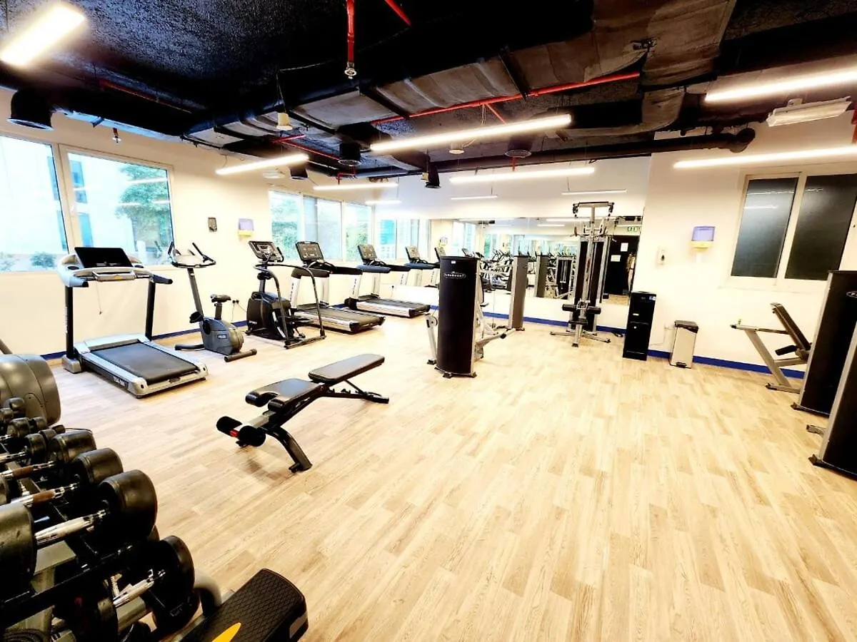 2-Bedrooms Apartment Experience Luxury Living At Creek Palace Dubai 0*,